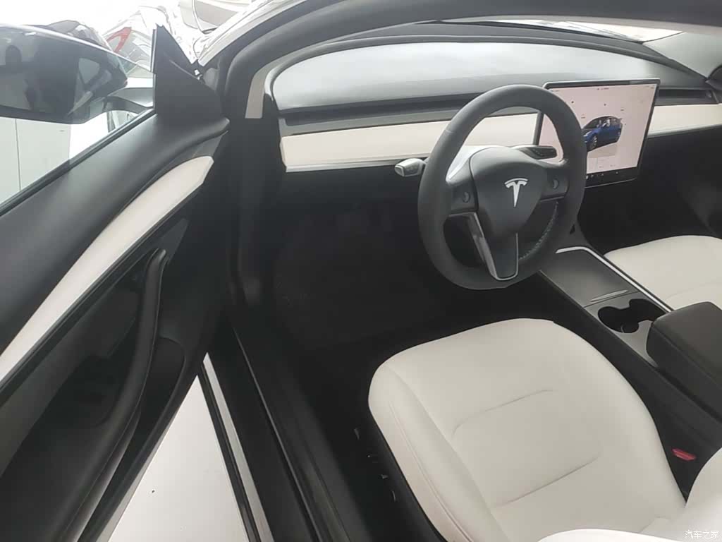 Tesla Model 3, 2022 12