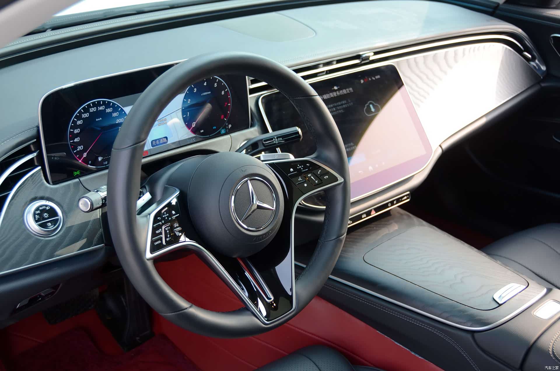 Mercedes-Benz E-Class, 2024 9