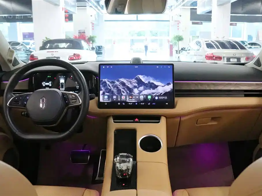 AITO Ask the world M5