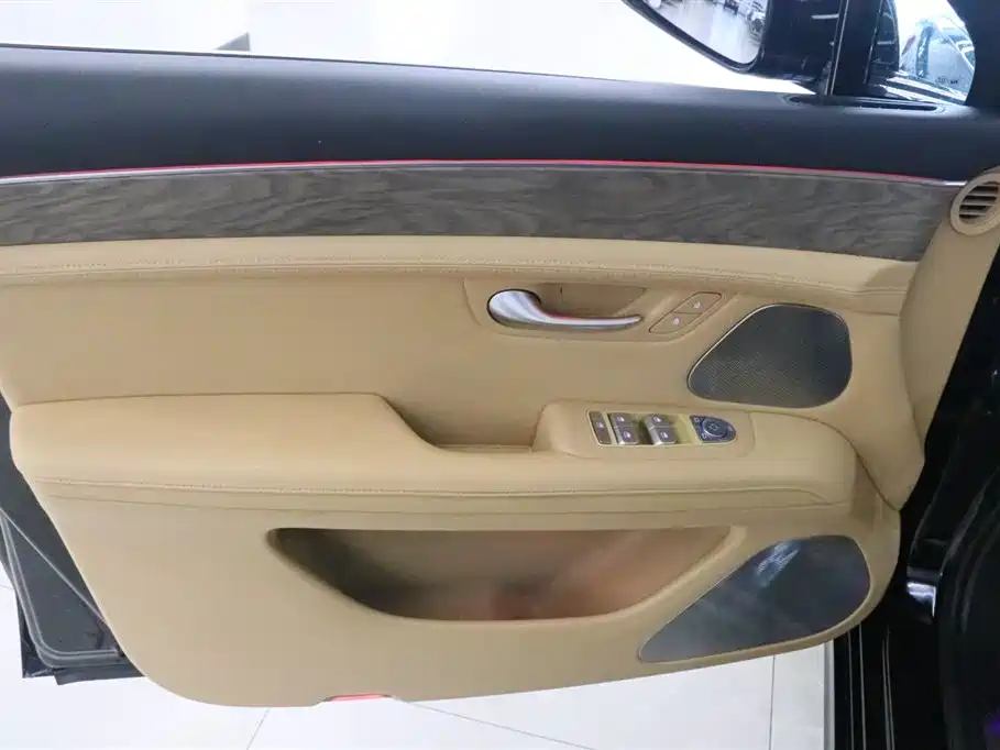 AITO Ask the world M5