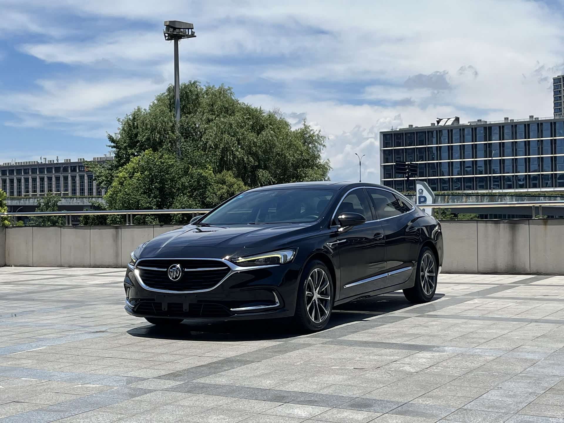 Buick LaCrosse, 2020 1