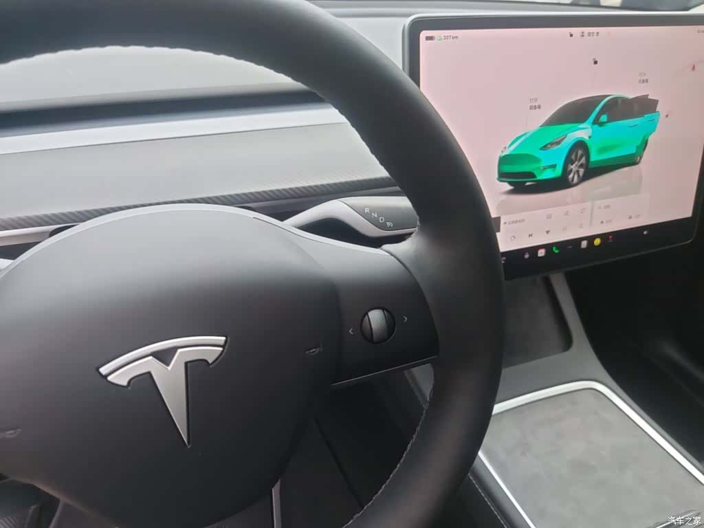 Tesla Model Y, 2022 10