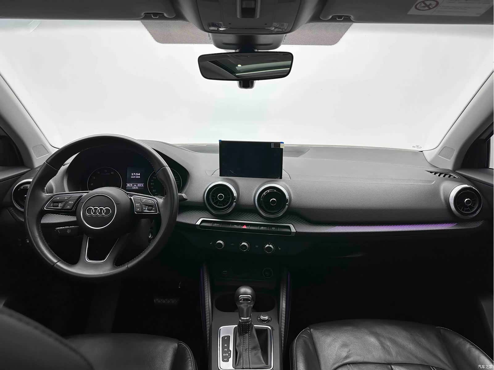 Audi Q2L, 2022 14