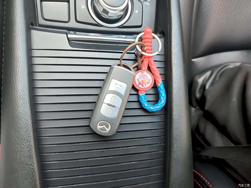 Mazda Mazda3, 2017 9