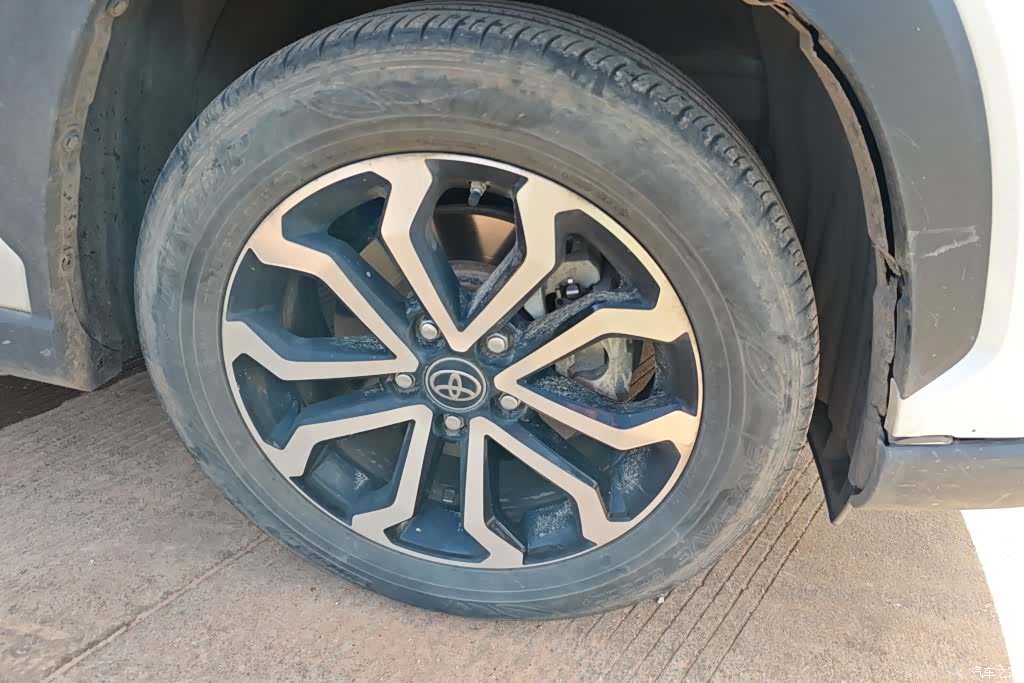Toyota Frontlander, 2024 6