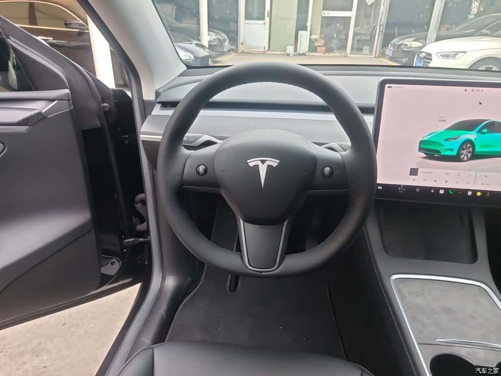 Tesla Model Y, 2022 7
