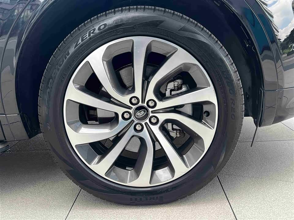 Land Rover Discover sports