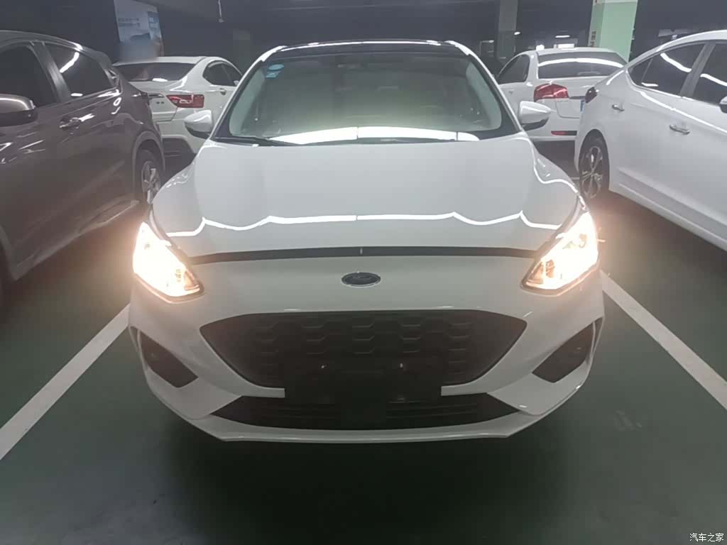Ford Focus, 2020 3