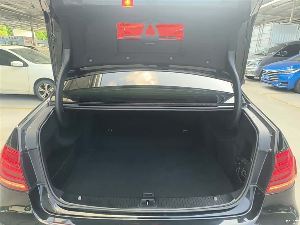 Mercedes-Benz E-Class, 2016 19