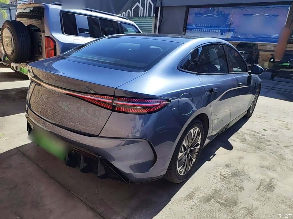 BYD Seal, 2023 7