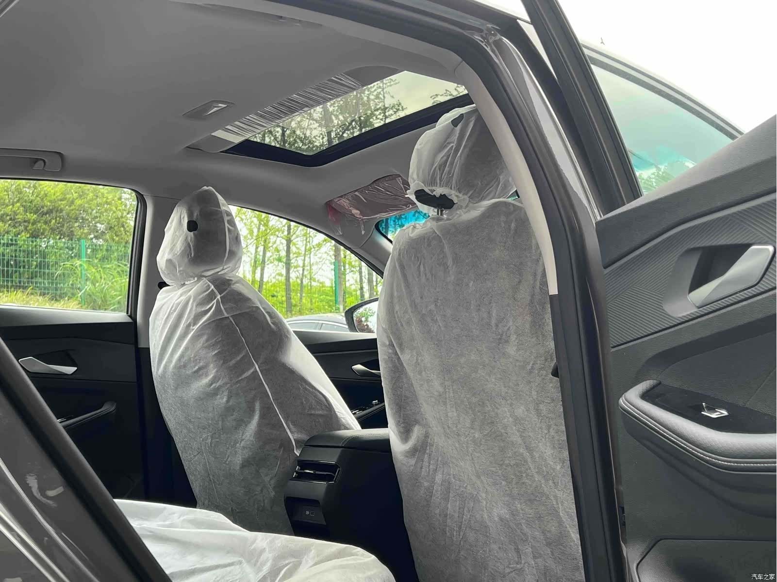 Geely Binray, 2026 8