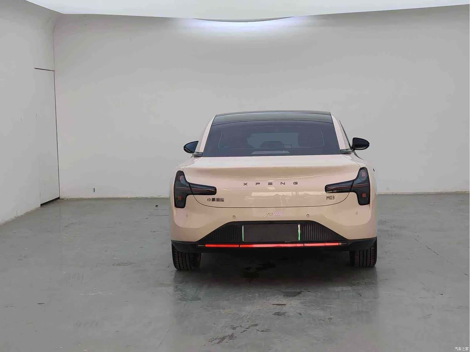Xpeng Mona M03, 2025 7