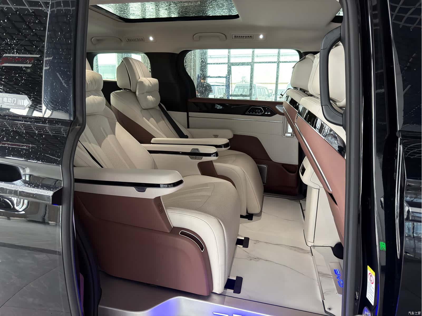 BYD Xia, 2025 10