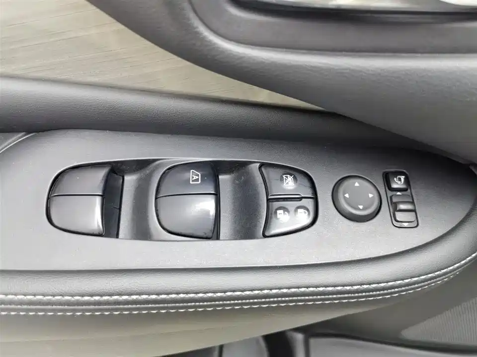 Nissan Loulan Nissan Loulan