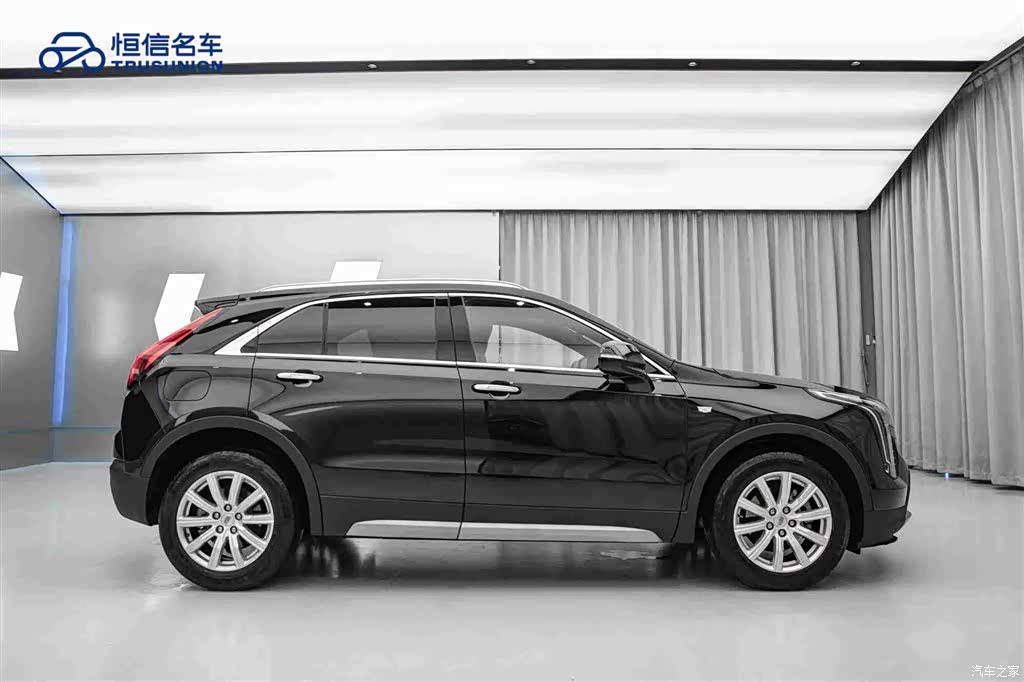 Cadillac XT4, 2023 4