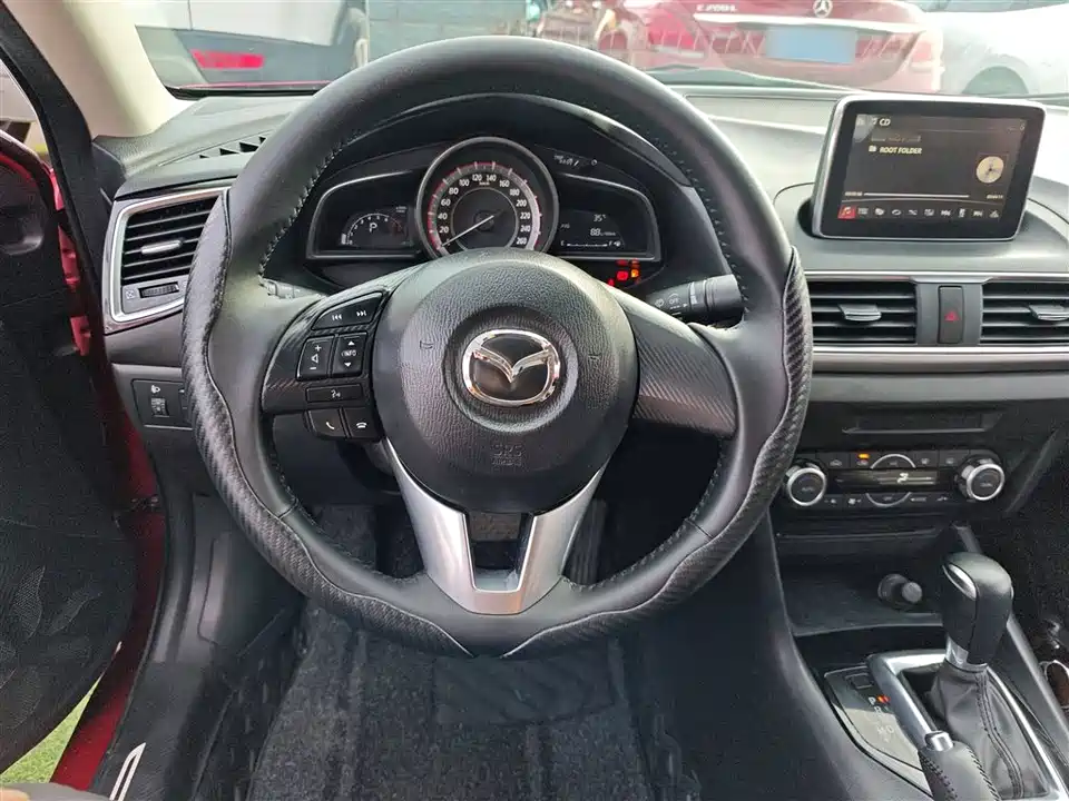 Mazda 3 Angkesaila