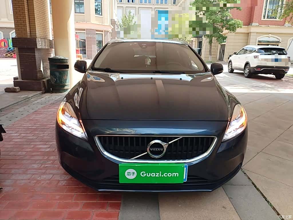 Volvo V40, 2018 3