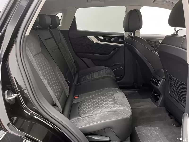 Hongqi HS5, 2019 6