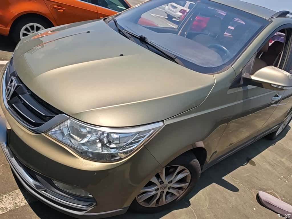 Wuling 730, 2016 1