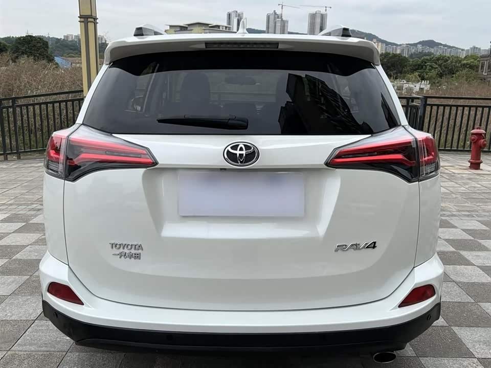 Toyota RAV4 Rongfang