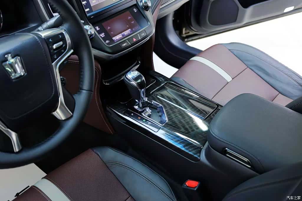Toyota Crown, 2017 16