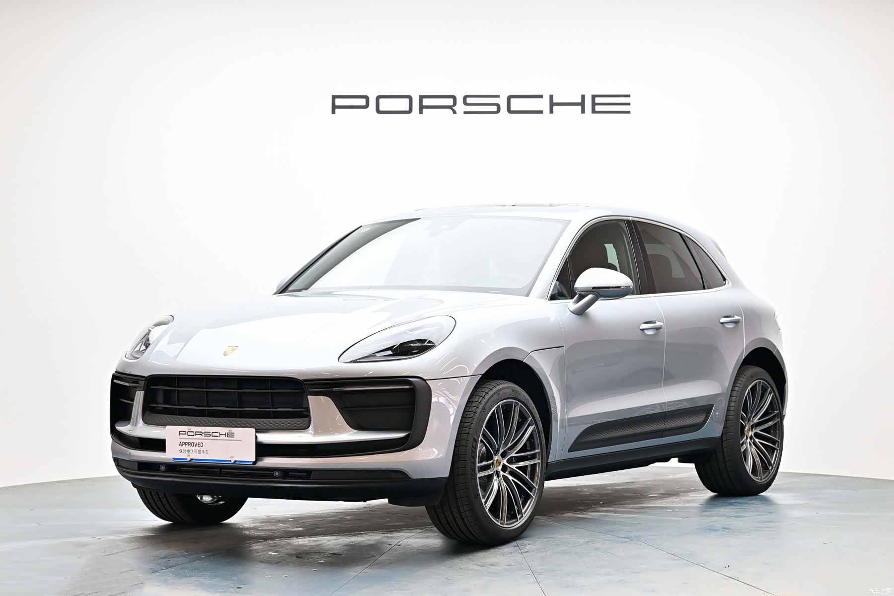 Porsche Macan, 2026 1