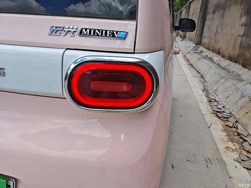 Wuling MINIEV, 2024 8