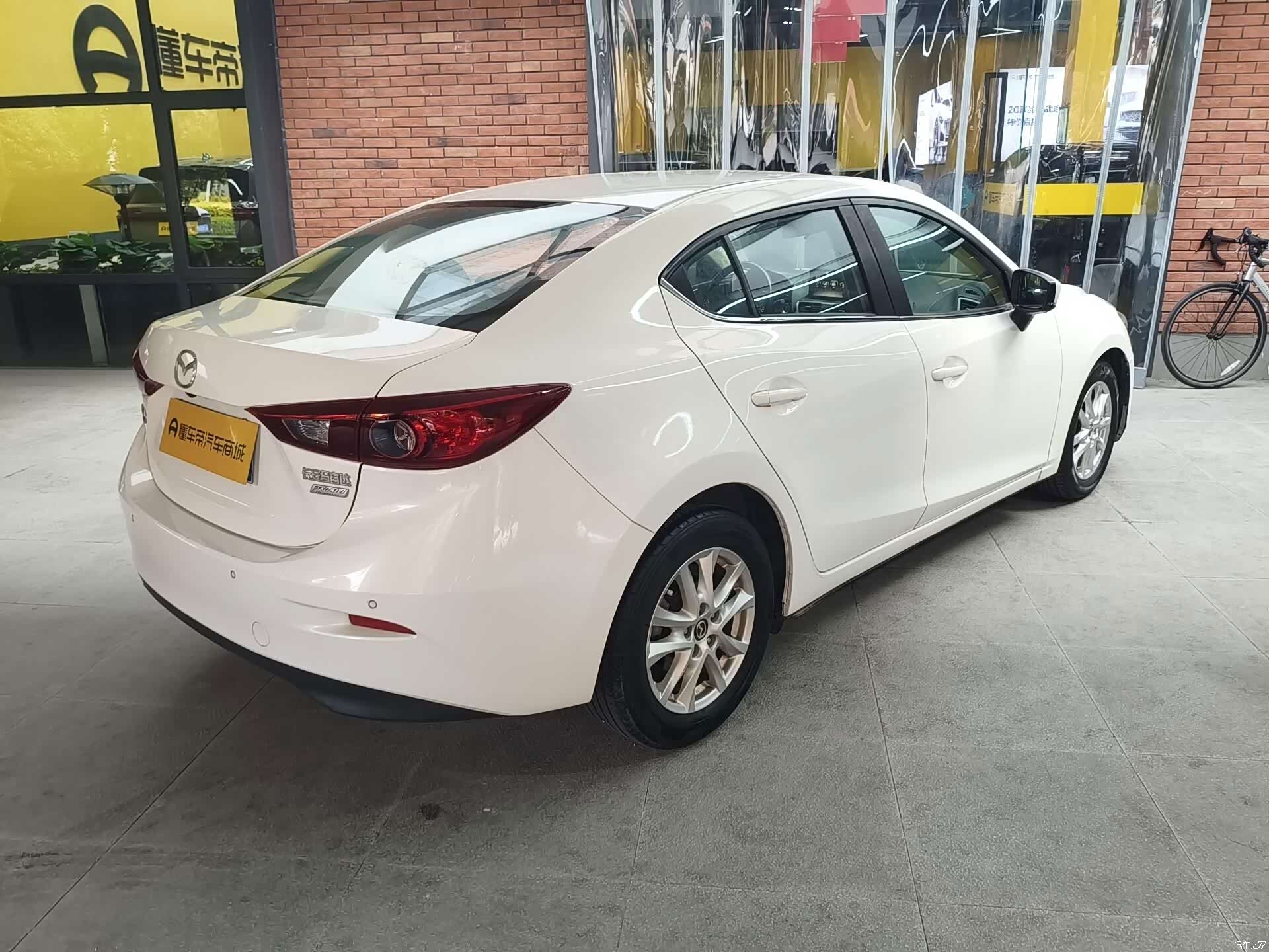 Mazda Mazda3, 2018 4