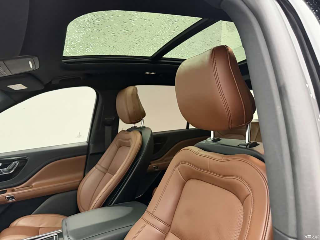Lincoln Aviator, 2021 16