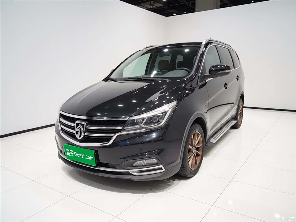 Wuling 730, 2017 2