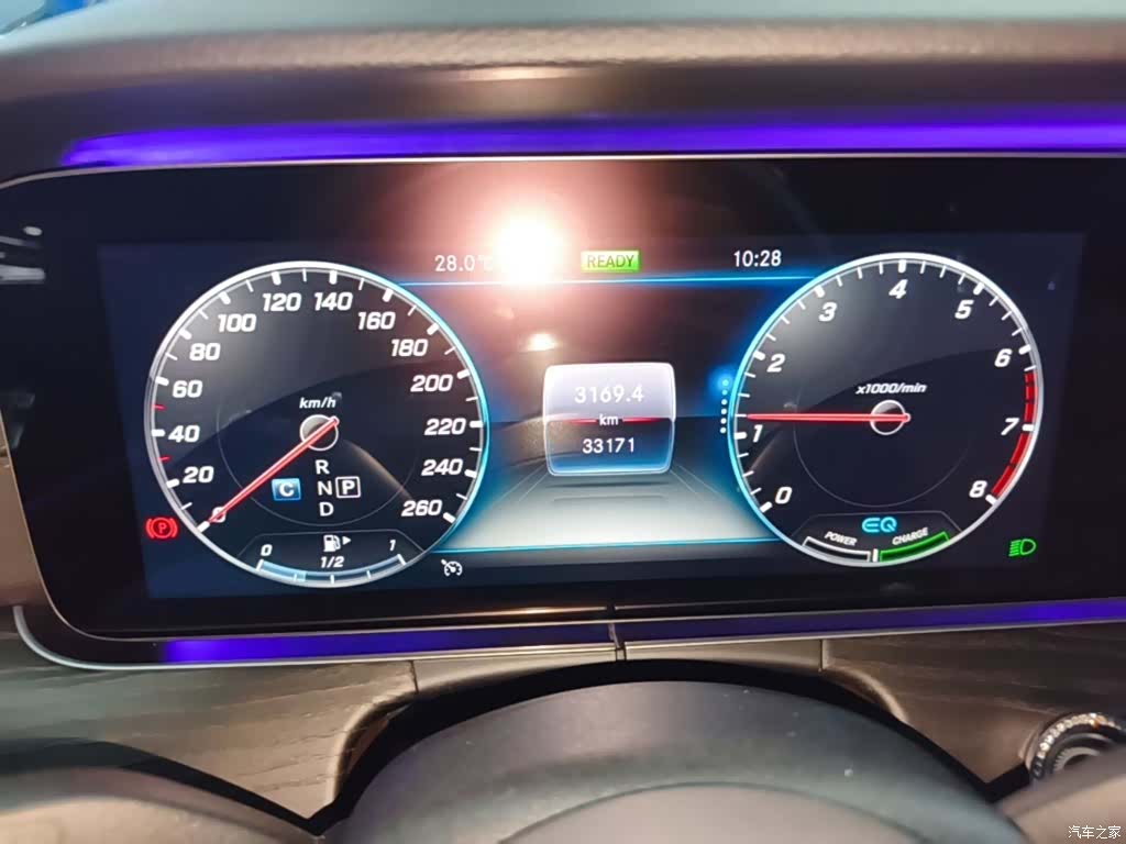 Mercedes-Benz E-Class, 2019 12