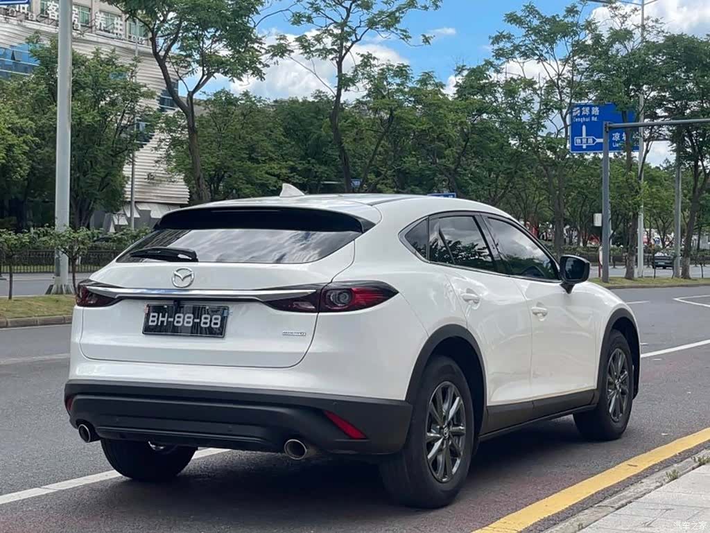 Mazda CX-4, 2023 6