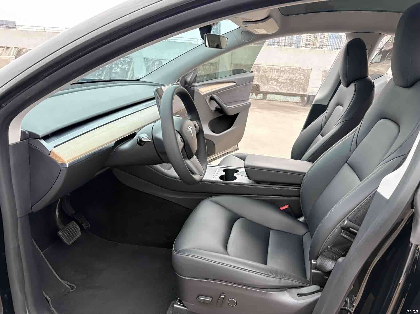Tesla Model Y, 2021 10