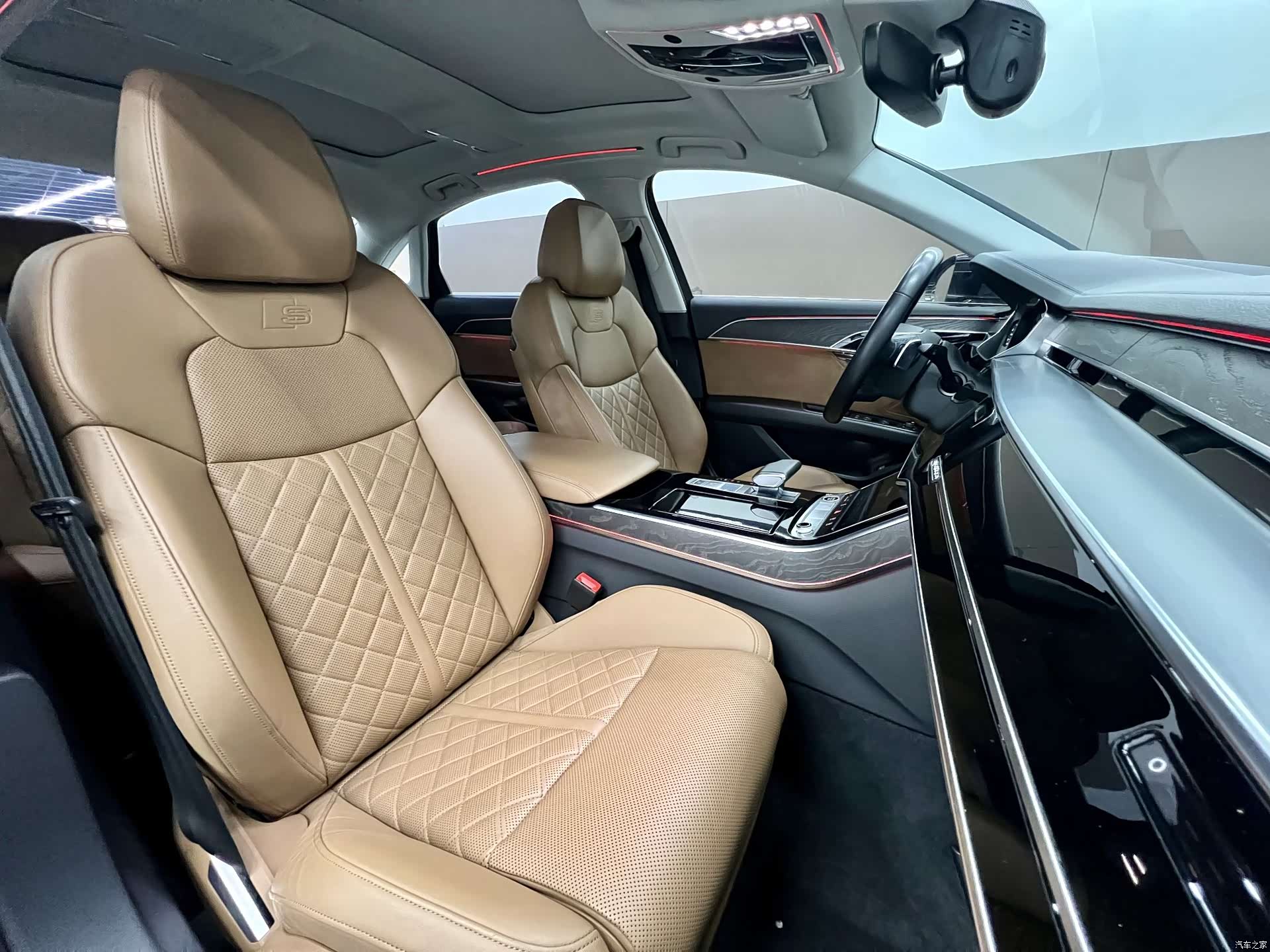 Audi A8L, 2022 7