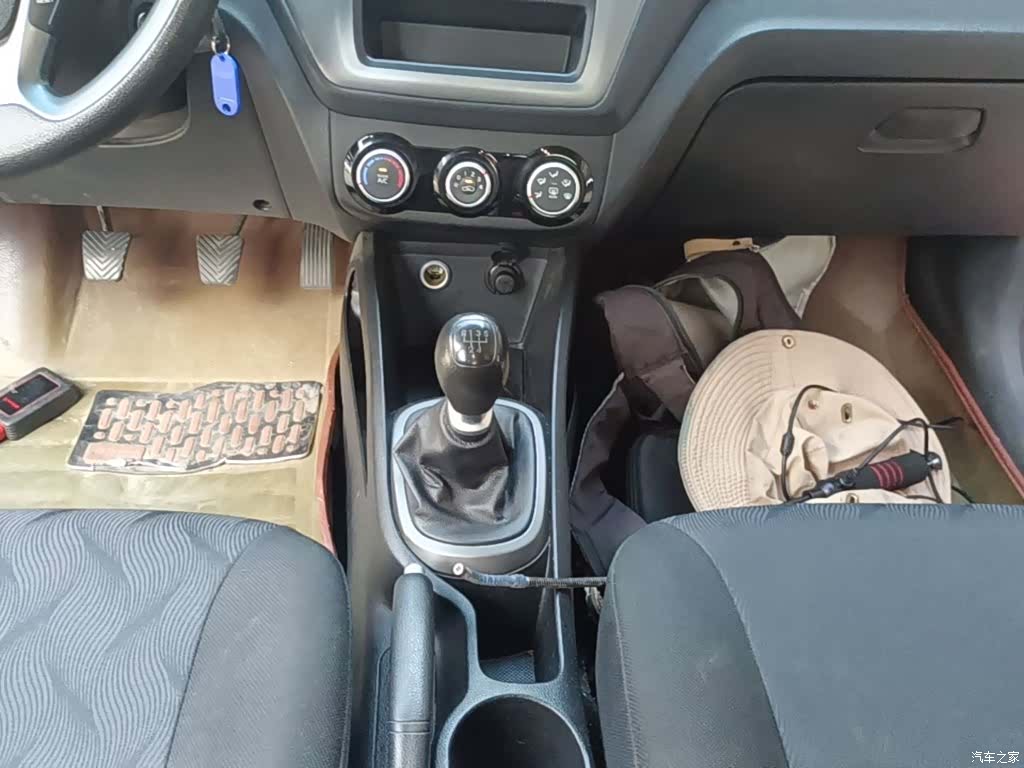 Kia K2, 2015 14