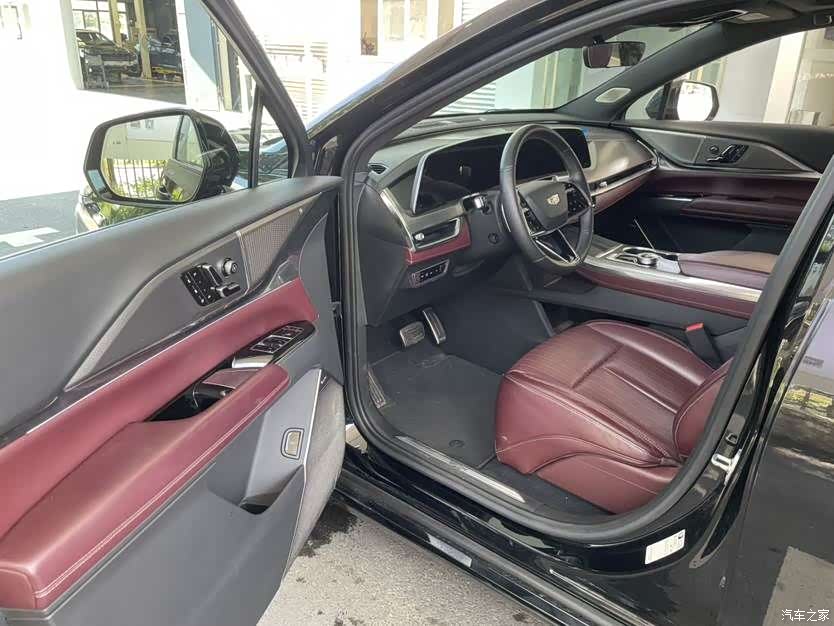 Cadillac XT5, 2024 все фото