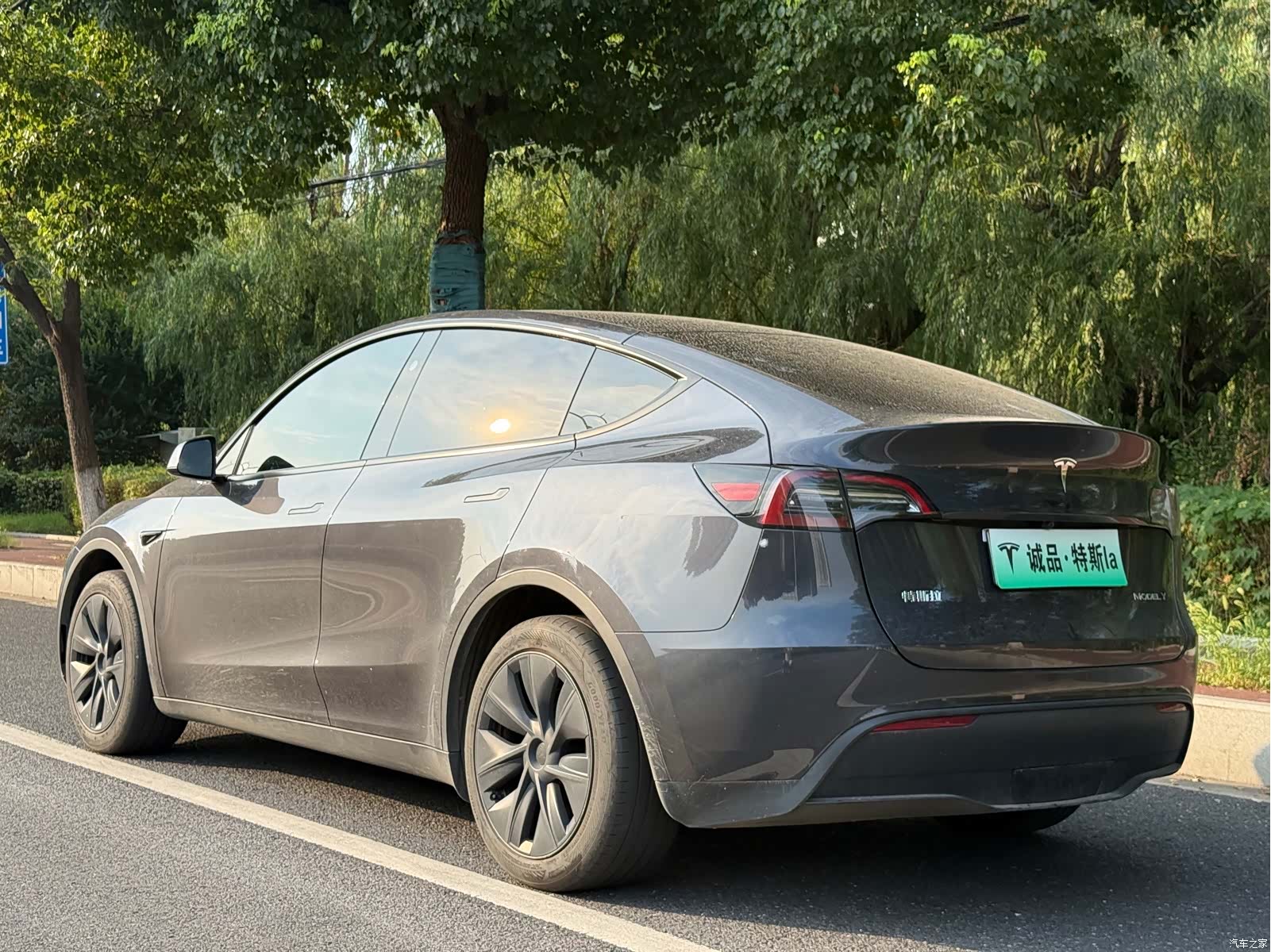 Tesla Model Y, 2024 3
