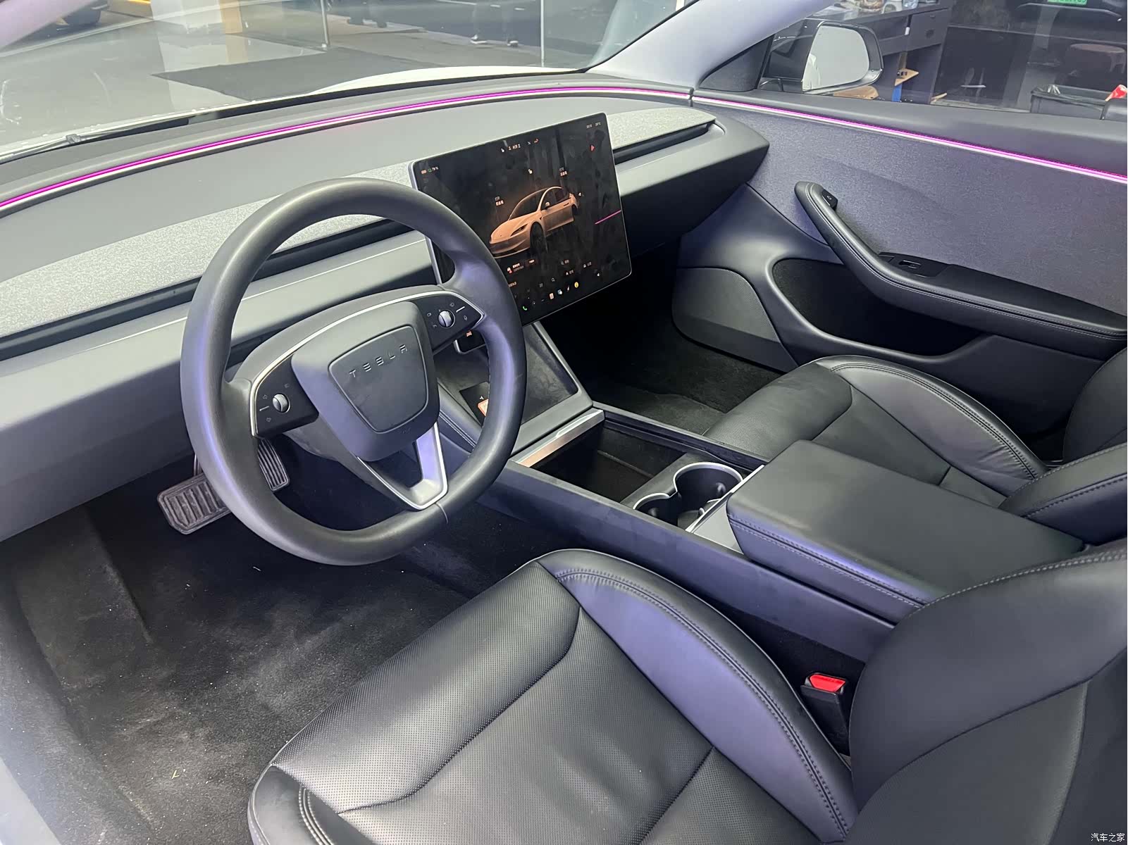 Tesla Model 3, 2023 4
