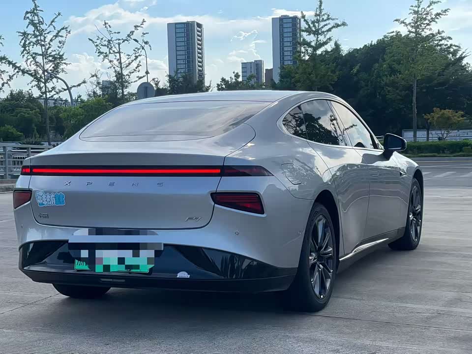 XPENG P7