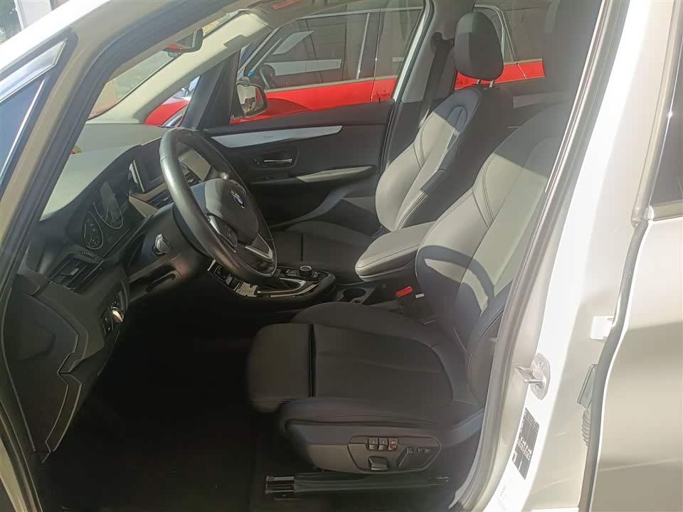 BMW 2 series station wagon