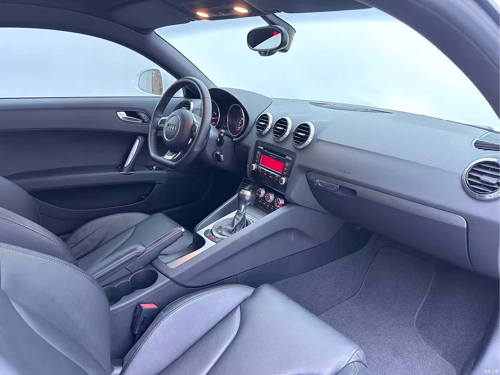 Audi TT, 2012 7