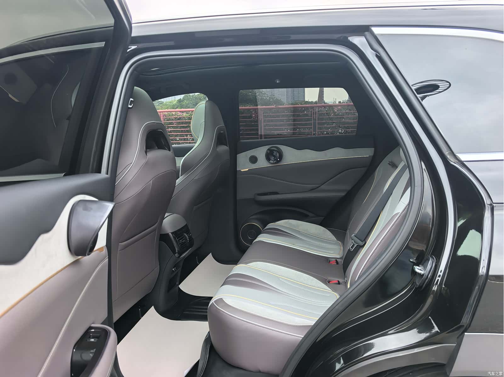 BYD 07, 2023 все фото