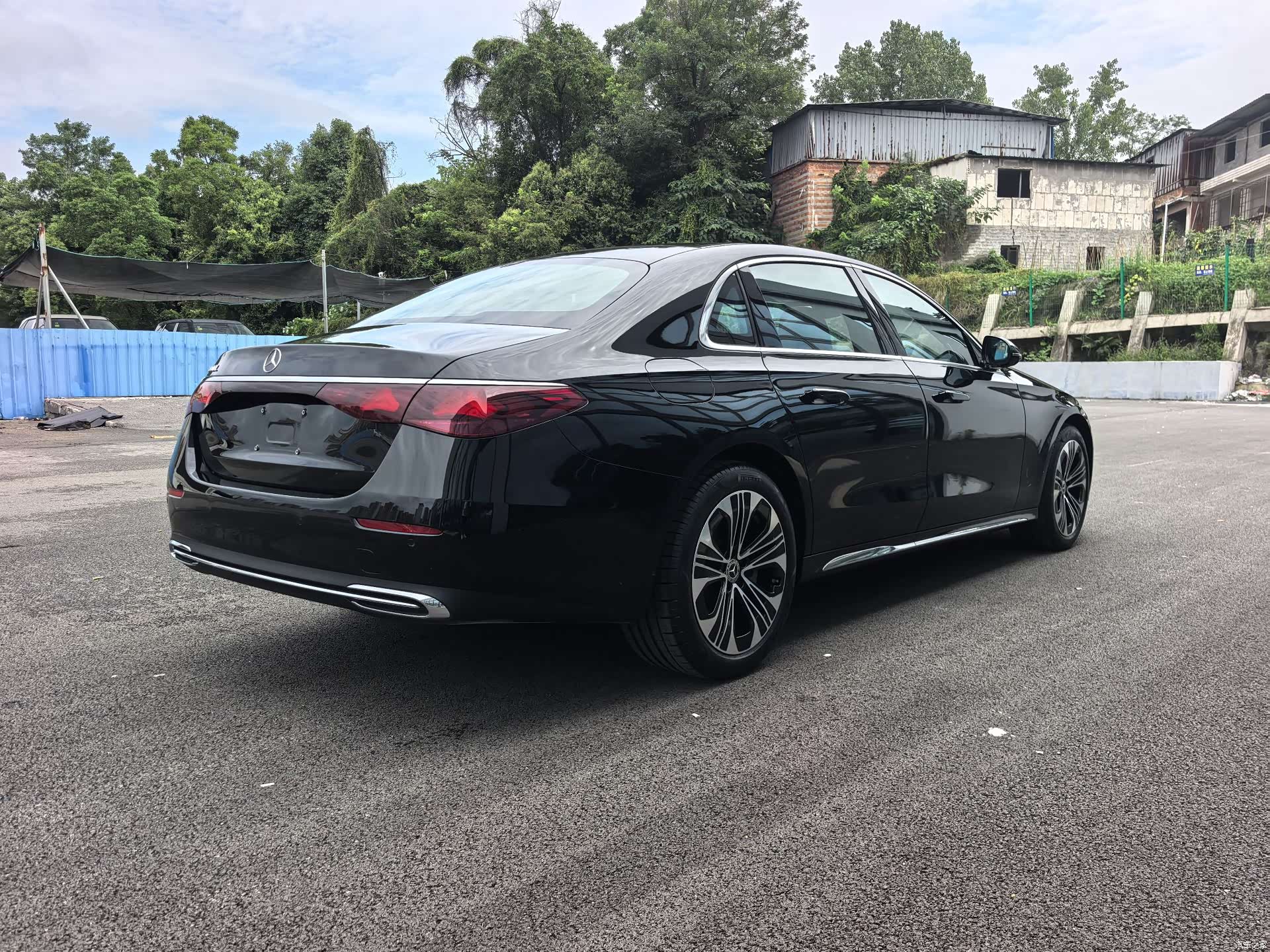 Mercedes-Benz E-Class, 2026 11