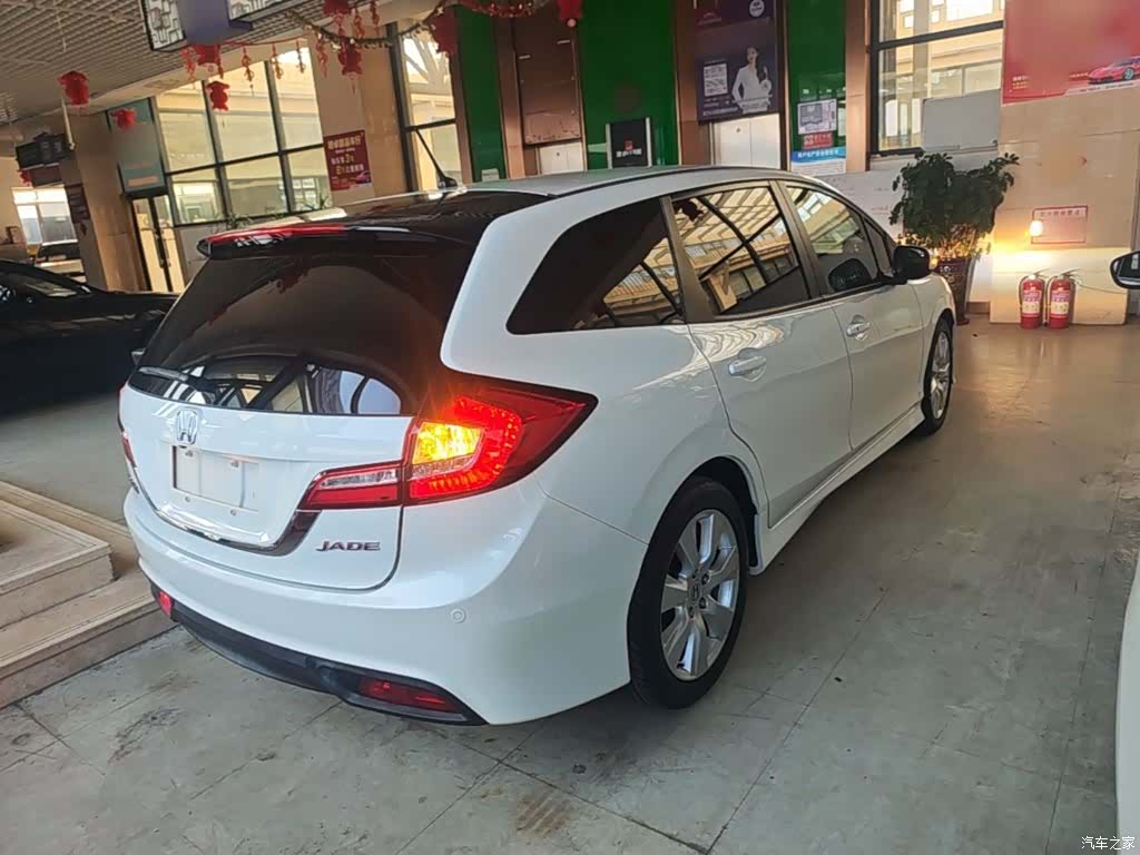 Honda Jade, 2016 все фото
