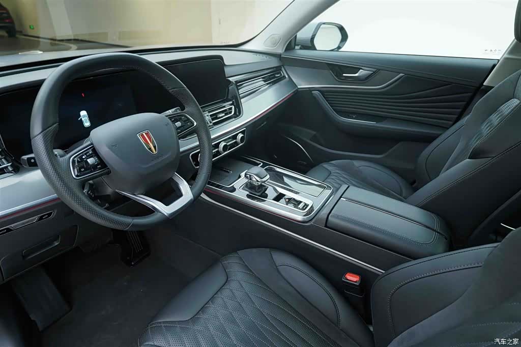 Hongqi HS5, 2023 10