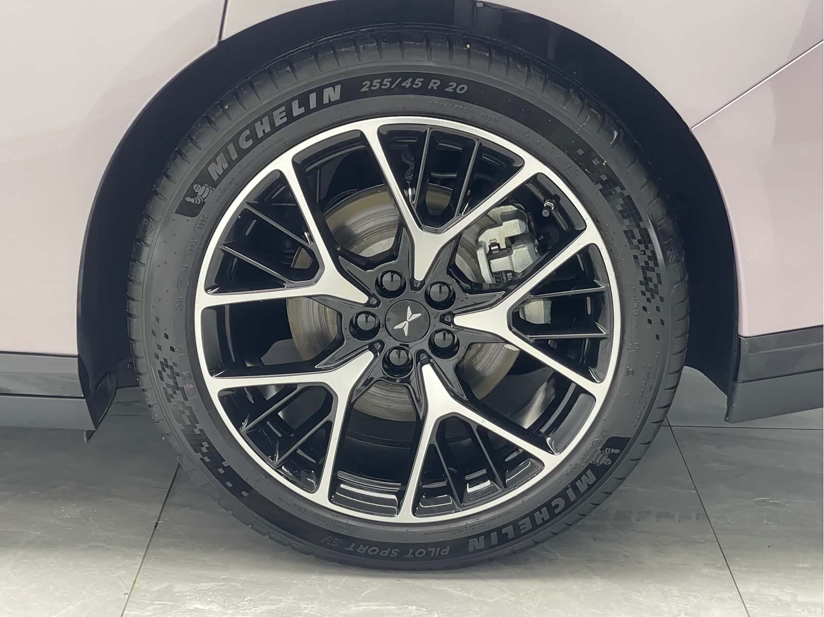 Xpeng P7, 2025 19