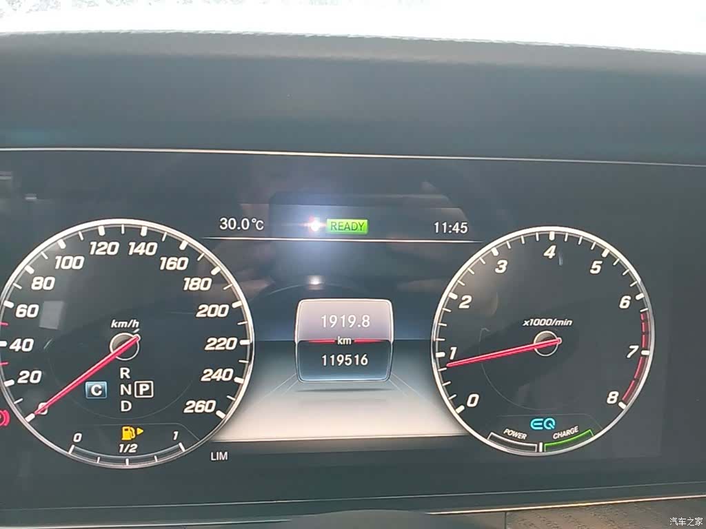 Mercedes-Benz E-Class, 2019 12