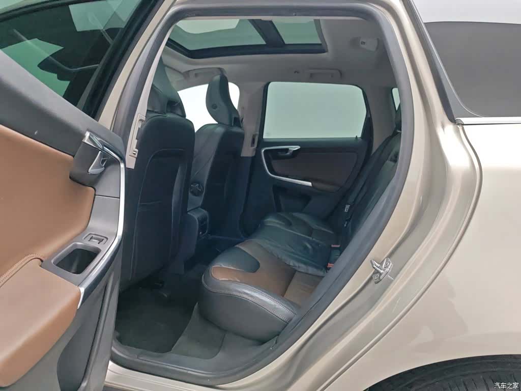 Volvo XC60, 2013 15