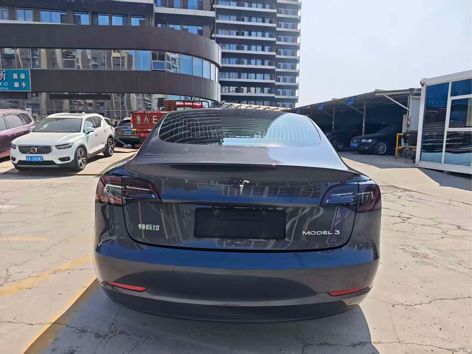 Tesla Model 3, 2020 4