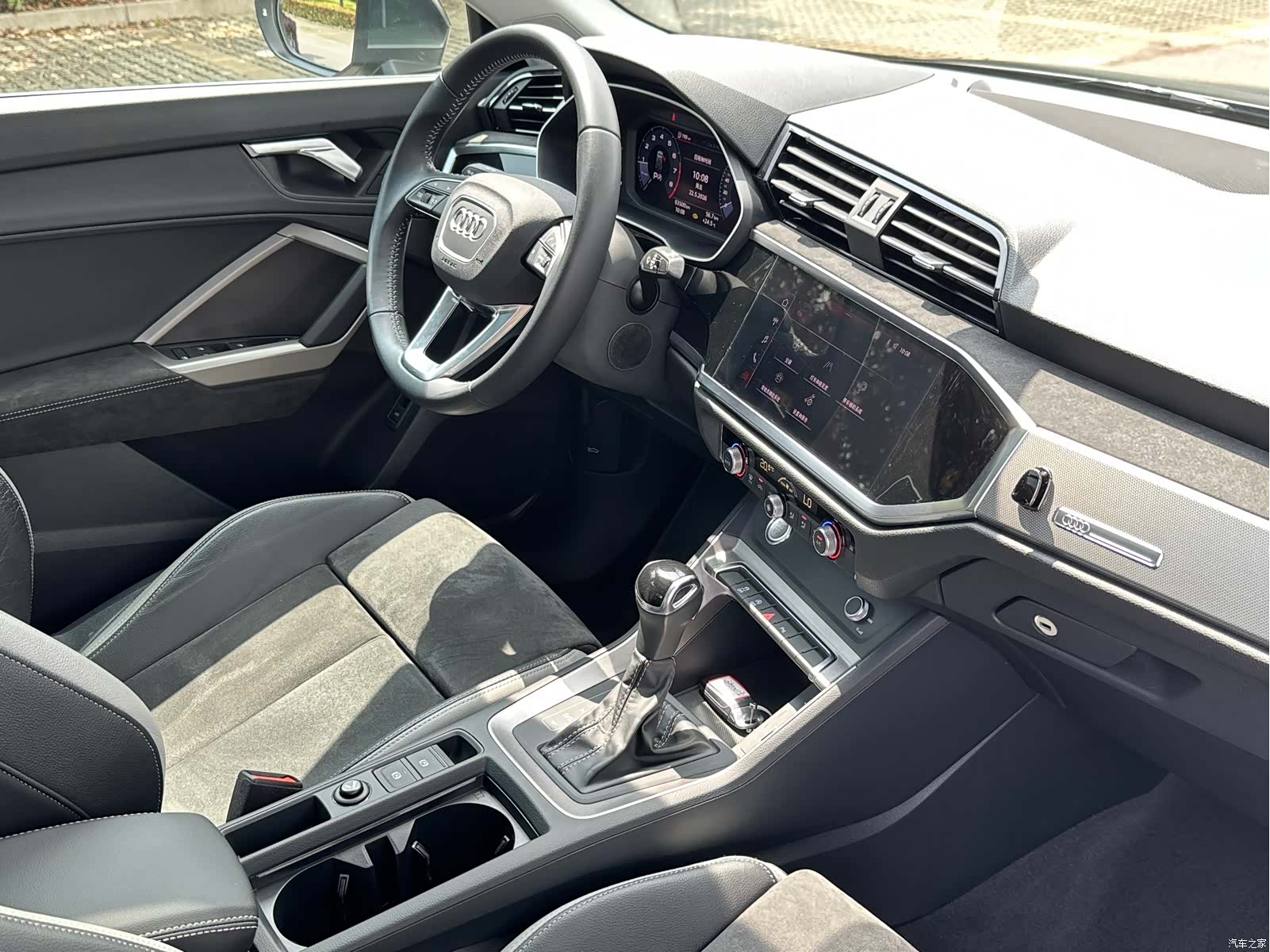 Audi Q3, 2021 9